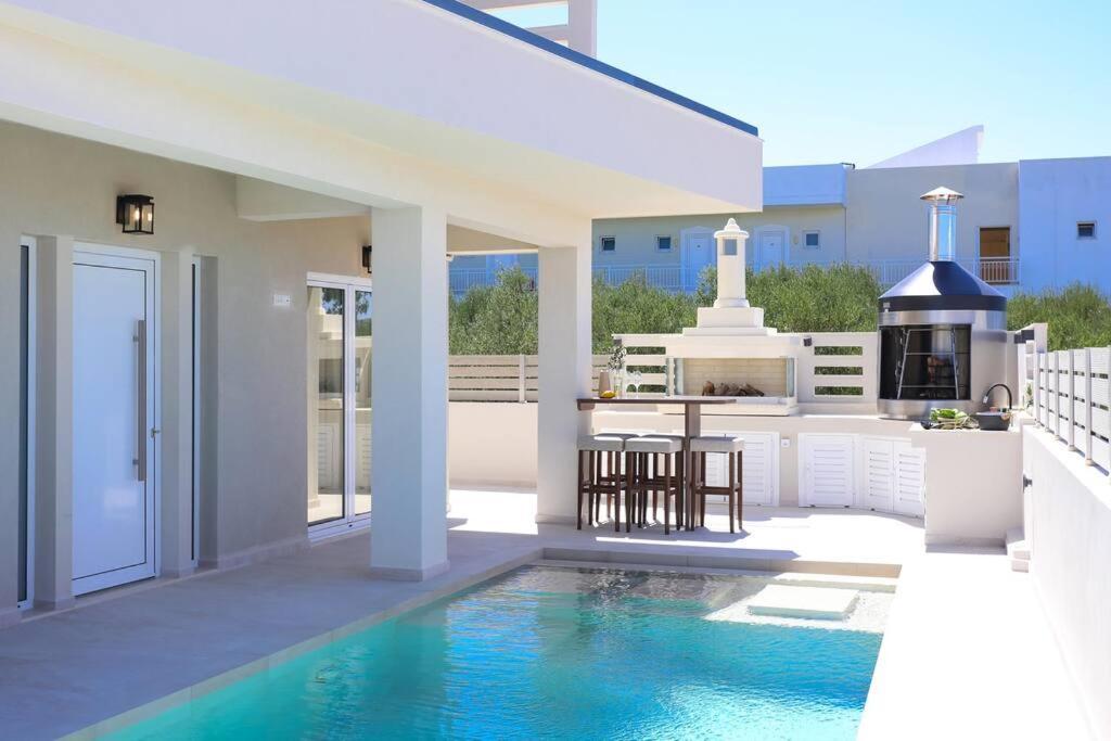 Villa Constantino With Heated Pool Kato Gouves Екстериор снимка